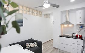Holidays2Malaga Guadalete 1 Bedroom 150M From The Beach And New Renovated.